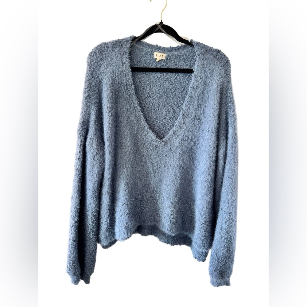 POL Women's Soft Blue V-Neck oversized Sweater size large